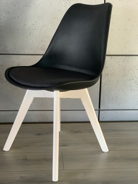 Krzesło skandynawskie MONZA BLACK Pro MILK Lugano