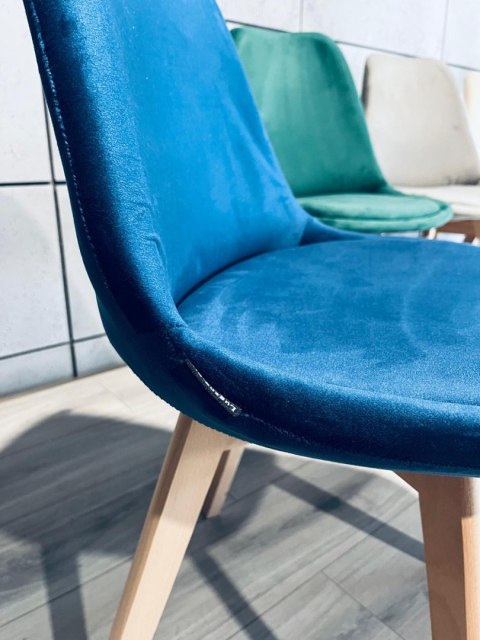 Krzesło skandynawskie MONZA GRANDE BLUE VELVET Lugano