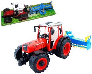 TRAKTOR Z MASZYNĄ ROLNICZĄ TRIFOX