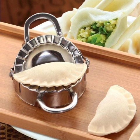 FOREMKA DO LEPIENIA PIEROGÓW 12cm 3009 BRUNBESTE FOREMKA DO LEPIENIA PIEROGÓW 12cm 3009 BRUNBESTE