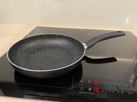 PATELNIA Z POWŁOKĄ MARMUROWĄ KINGHOFF MARMO 22cm KH-3980 KINGHOFF