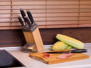 ZESTAW NOŻY KUCHENNYCH W BLOKU KINGHOFF KH-3462 KINGHOFF