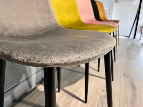 Krzesło tapicerowane GIULIA VELVET GREY Lugano