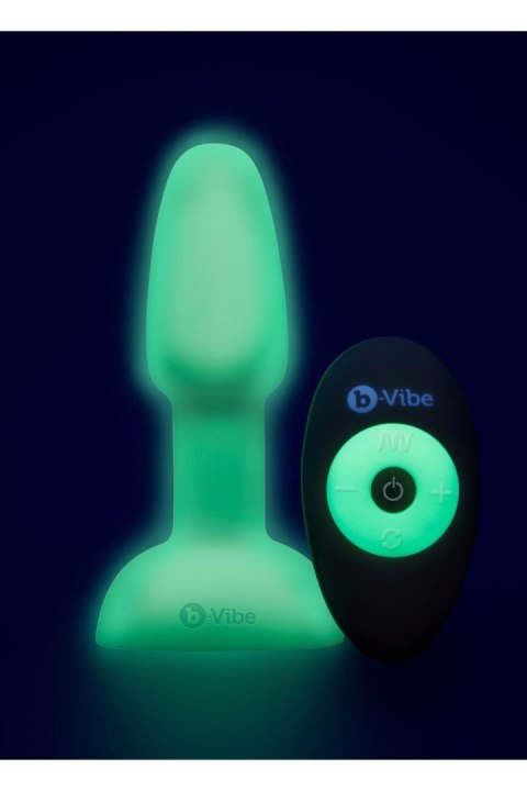 B-VIBE ASSTRONAUT GLOW-IN-THE-DARK BUTT PLAY SET B-Vibe B-VIBE ASSTRONAUT GLOW-IN-THE-DARK BUTT PLAY SET B-Vibe