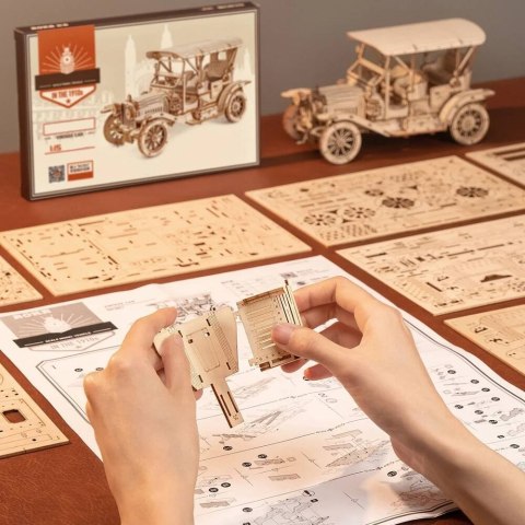 ROBOTIME Drewniane Puzzle Model 3D - Zabytkowe Auto Robotime