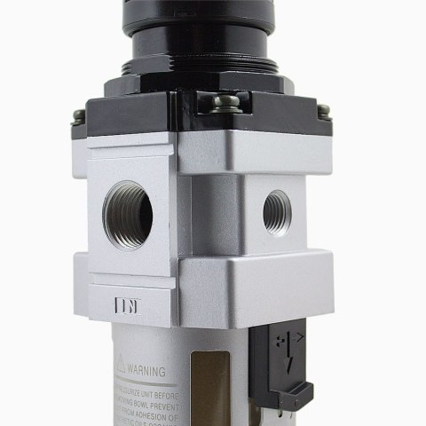 REDUKTOR + FILTR SPRĘŻONEGO POWIETRZA 1/2" EU-TRADE REDUKTOR + FILTR SPRĘŻONEGO POWIETRZA 1/2" EU-TRADE