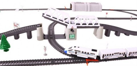 Ogromna Kolejka dla dzieci 3+ Długie tory 914 cm + Pociąg z wagonami + Akcesoria Ogromna Kolejka dla dzieci 3+ Długie tory 914 cm + Pociąg z wagonami + Akcesoria