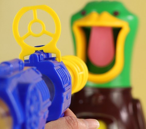 GŁODNA KACZKA STRZELANIE DO CELU PISTOLET KULKI GŁODNA KACZKA STRZELANIE DO CELU PISTOLET KULKI