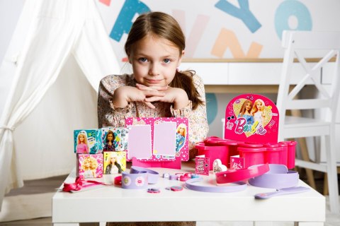 LISCIANI BARBIE KREATYWNY ZESTAW 1000 KORALIKÓW LISCIANI BARBIE KREATYWNY ZESTAW 1000 KORALIKÓW