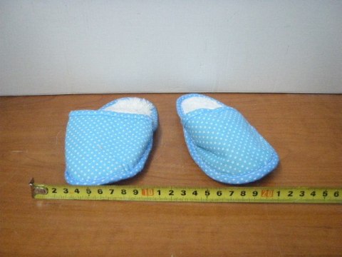 Kapcie dziecięce materiał 4631 Kapcie dziecięce materiał 4631