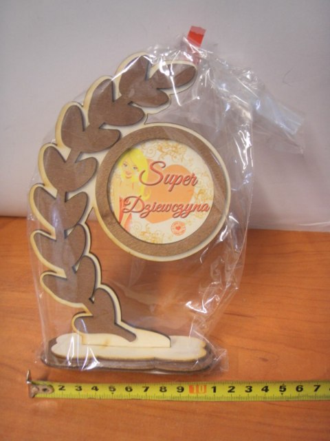 Laur 18cm SUPER DZIEWCZYNA 4630 Laur 18cm SUPER DZIEWCZYNA 4630