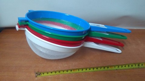 Sitko plastikowe fi-180 z czaszą kulistą Sitko plastikowe fi-180 z czaszą kulistą