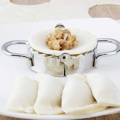WYKRAWACZ DO CIASTA + FOREMKA DO LEPIENIA PIEROGÓW 9,5cm 1633 BRUNBESTE