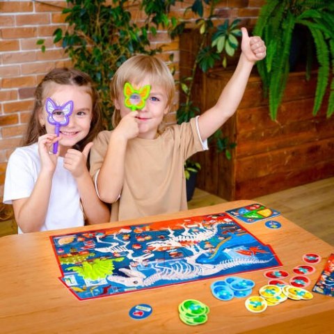 GRA EDUKACYJNA PUZZLE DETEKTYW MUZEUM DINOZAURÓW LUPA ROTER KAFER ROTER KAFER