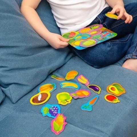 ZESTAW MAGNETYCZNY OWOCE I WARZYWA Z TABLICĄ MAGNESY UKŁADANKA ROTER KAFER ROTER KAFER ZESTAW MAGNETYCZNY OWOCE I WARZYWA Z TABLICĄ MAGNESY UKŁADANKA ROTER KAFER ROTER KAFER