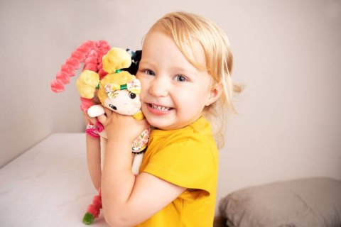 LALKA LAURA LALECZKA SZMACIANA DELIKATNA LEKKA RÓŻOWE WŁOSY SUKIENKA HENCZ TOYS (MOM'S CARE) LALKA LAURA LALECZKA SZMACIANA DELIKATNA LEKKA RÓŻOWE WŁOSY SUKIENKA HENCZ TOYS (MOM'S CARE)